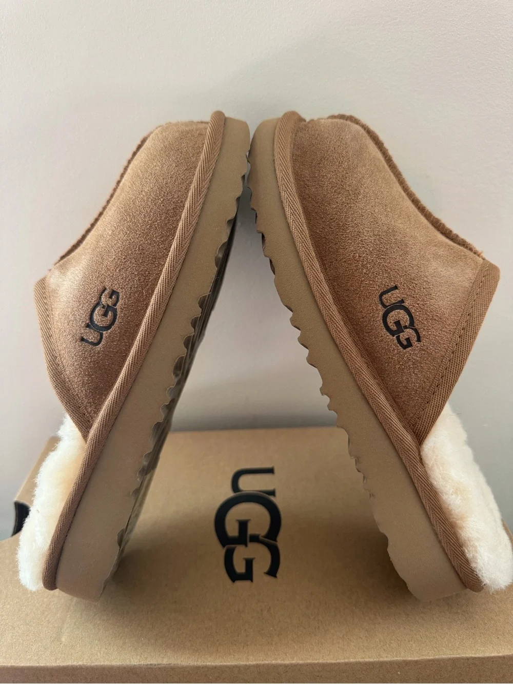 UGG Keegan Chestnut Shearling Slide Slippers 1M Suede Leather NWT Cozy
